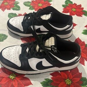 Men’s Panda Nike Dunks. Size 12